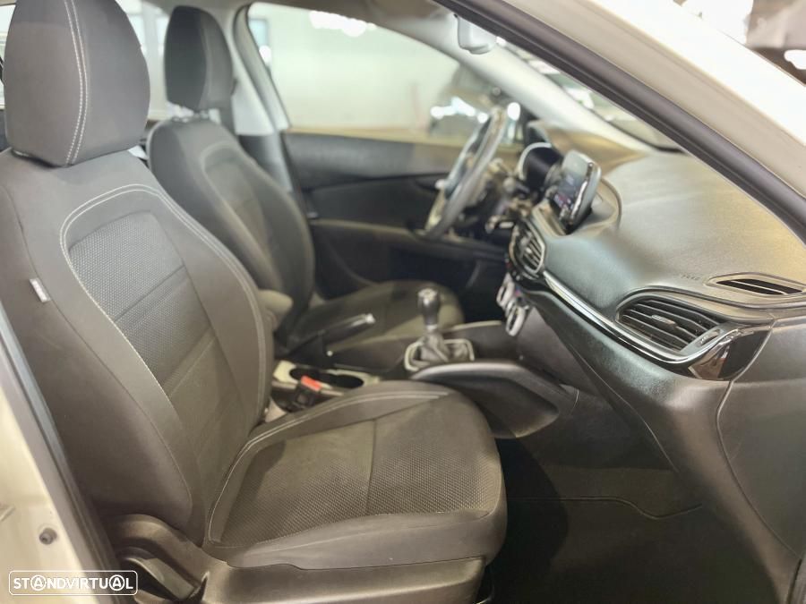 Fiat Tipo 1.3 MultiJet Life - 28