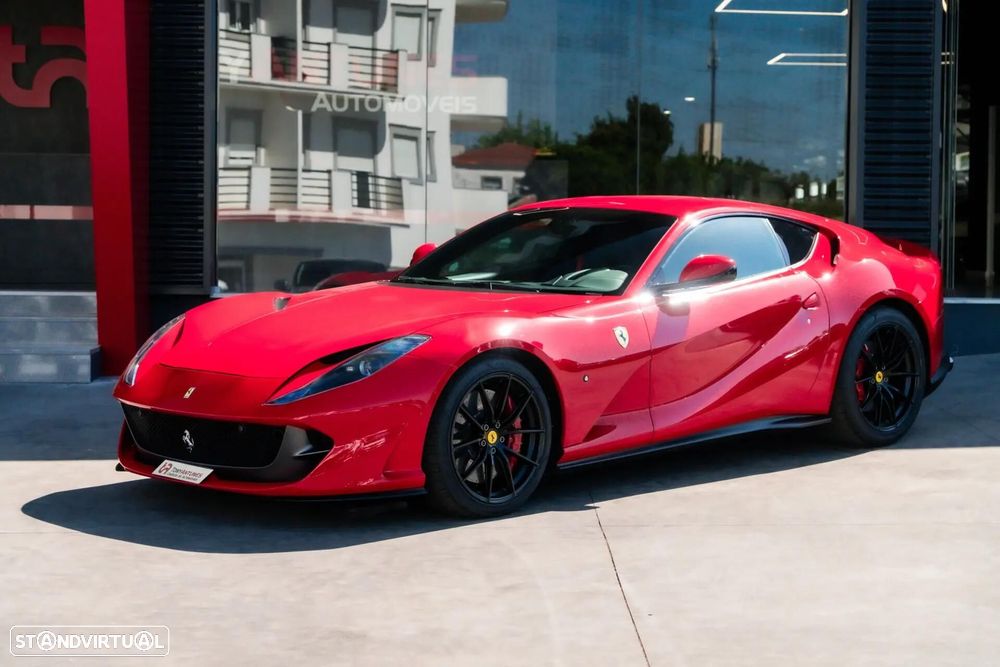 Ferrari 812 Superfast 6.5 V12 - 18