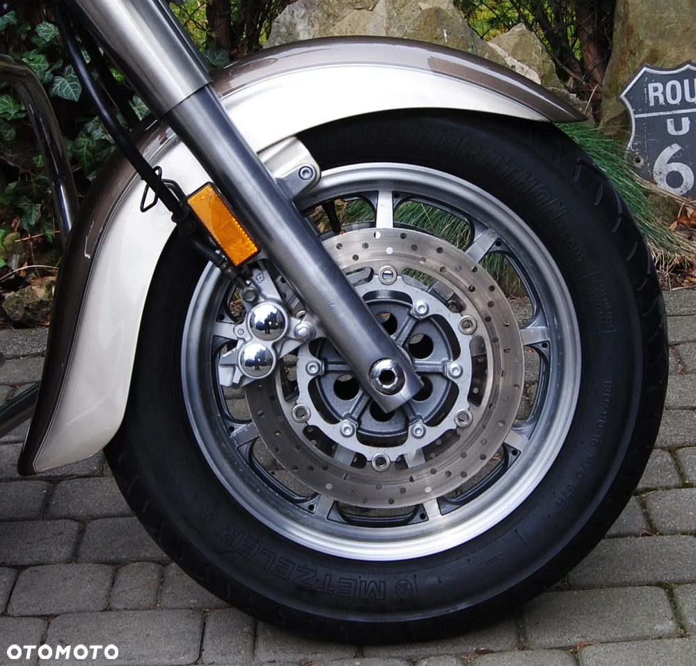 Yamaha Road Star - 9