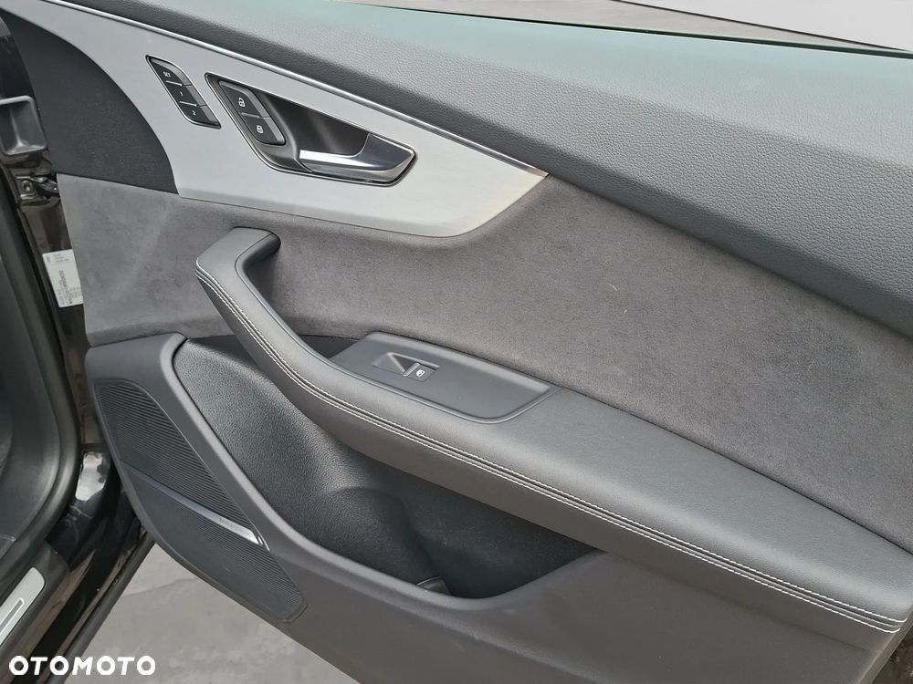 Audi Q8 TDI mHEV 210 kW Quattro Tiptronic - 23