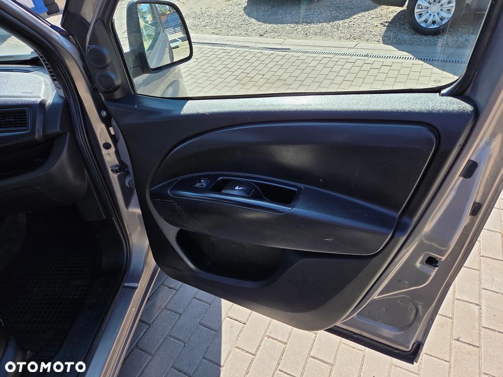 Opel Combo 1.6 CDTI Enjoy - 23