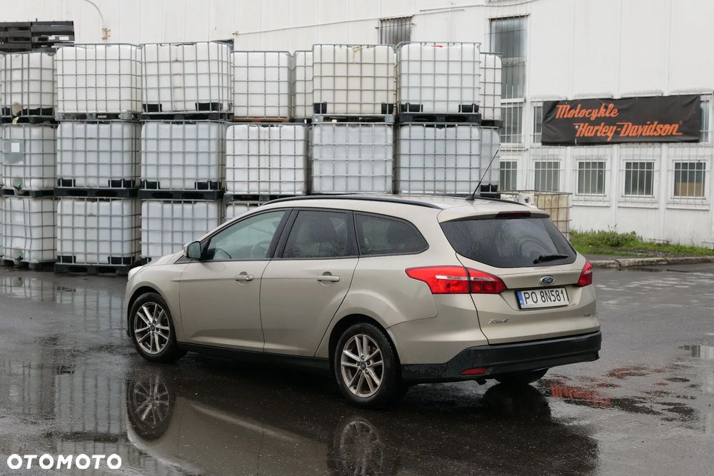 Ford Focus 1.0 EcoBoost Gold X (Trend) - 5