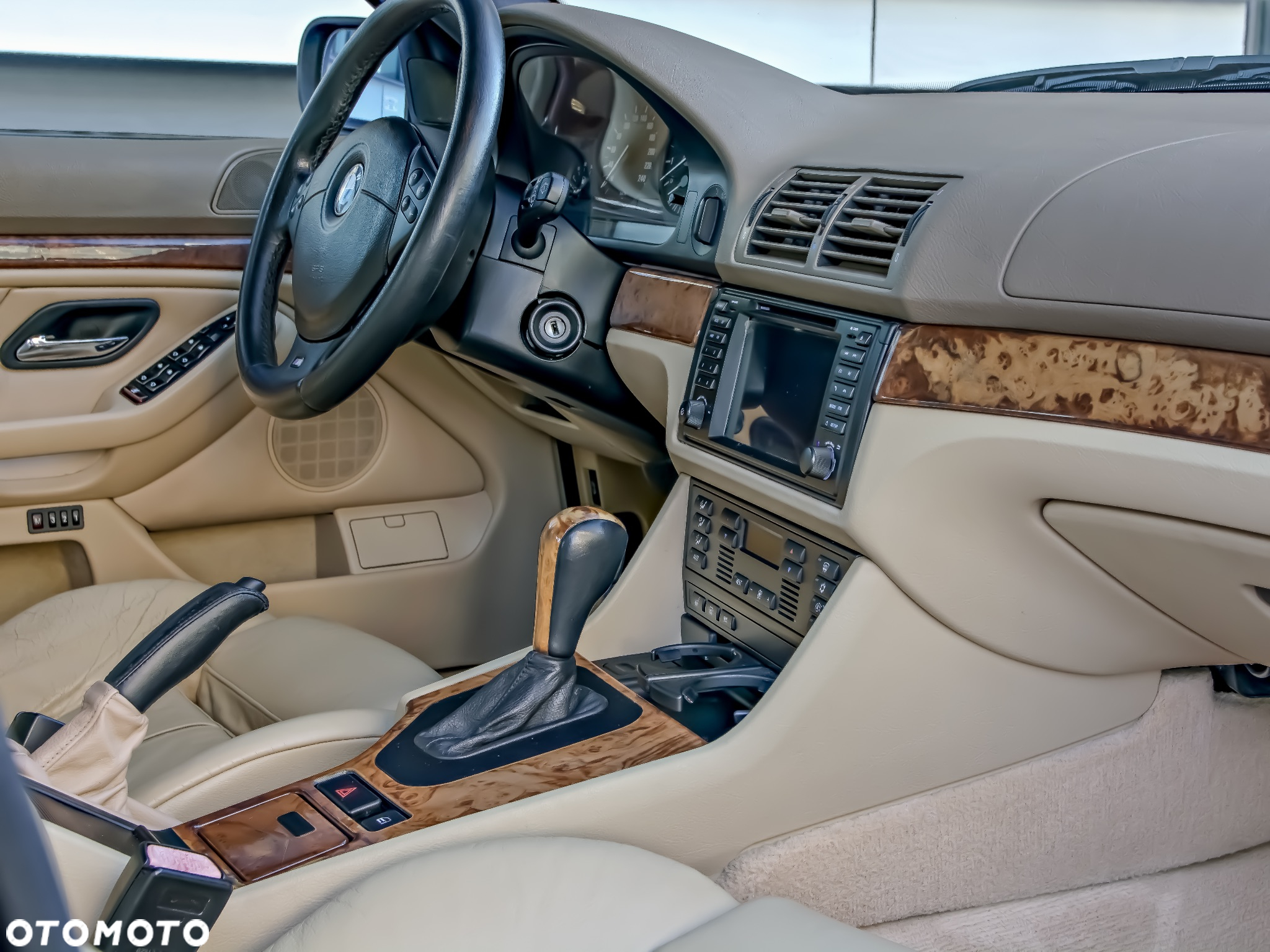 BMW Seria 5 - 25