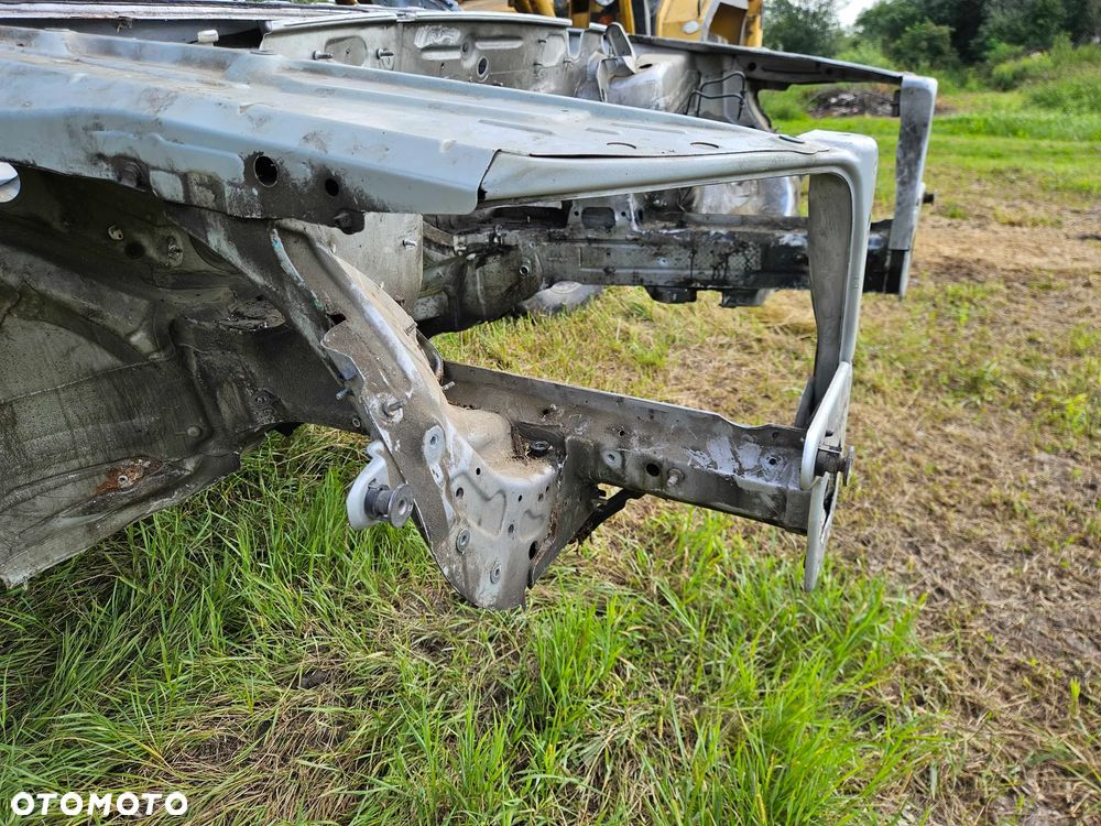 Błotnik Ćwiartka LY7W Poszycie Słupek Próg Podłużnica Dach Audi A6 C6 Sedan - 15