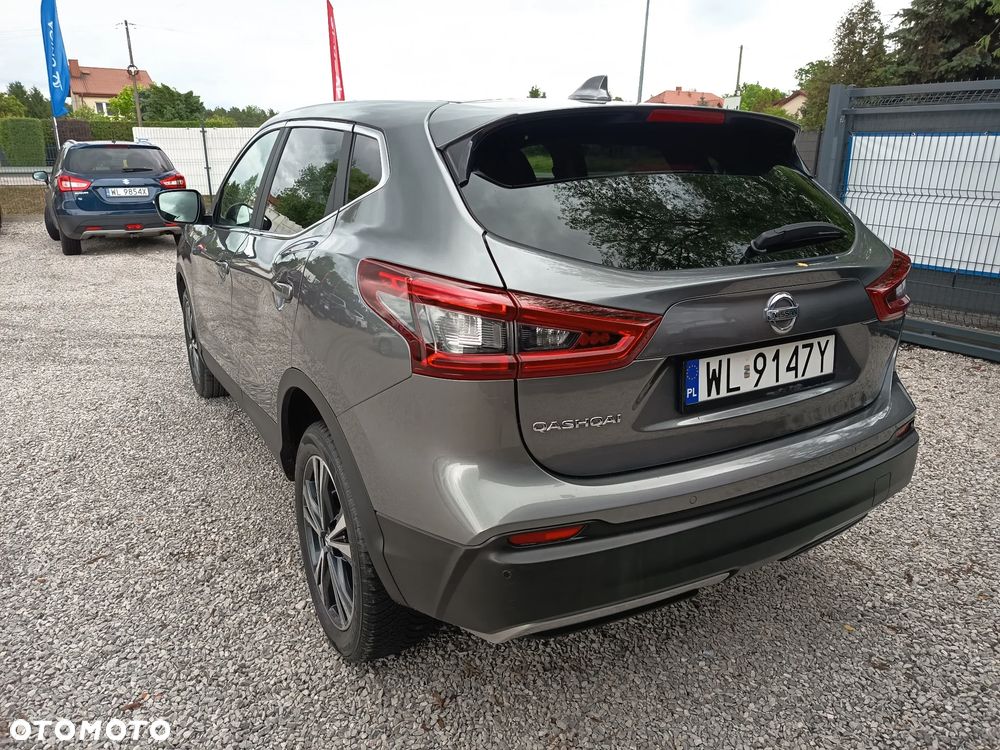 Nissan Qashqai 1.3 DIG-T DCT SHIRO - 9