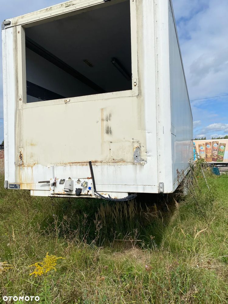 Schmitz Cargobull na magazyn4 - 3