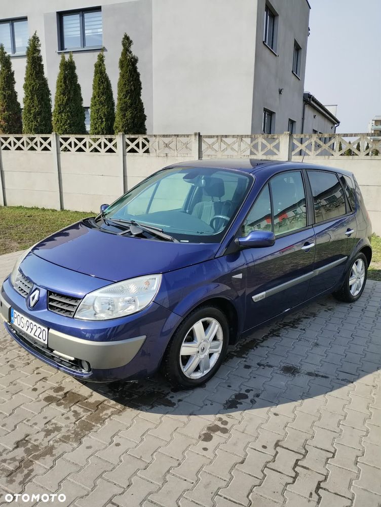Renault Scenic - 1