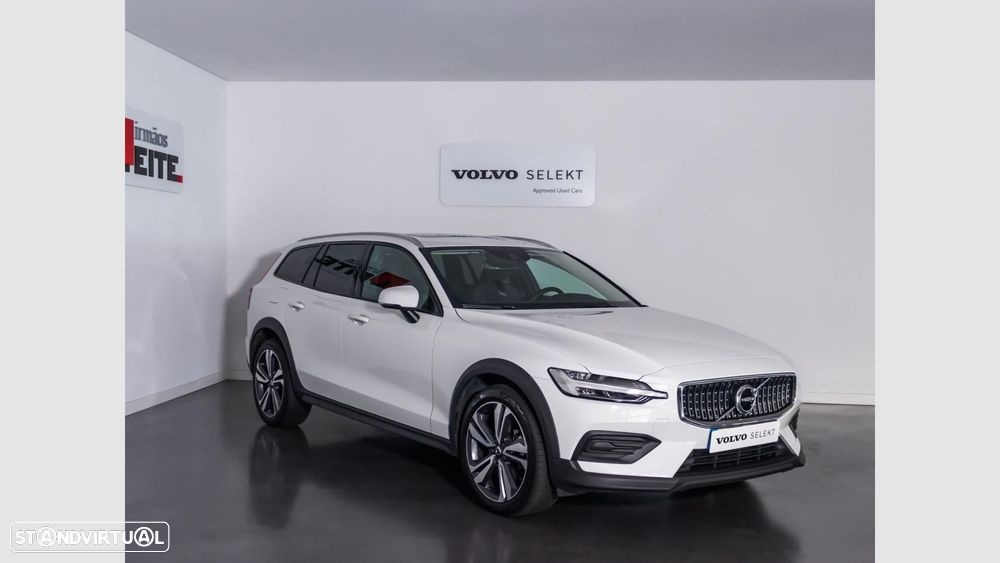 Volvo V60 2.0 B4 Geartronic — fotografia 5