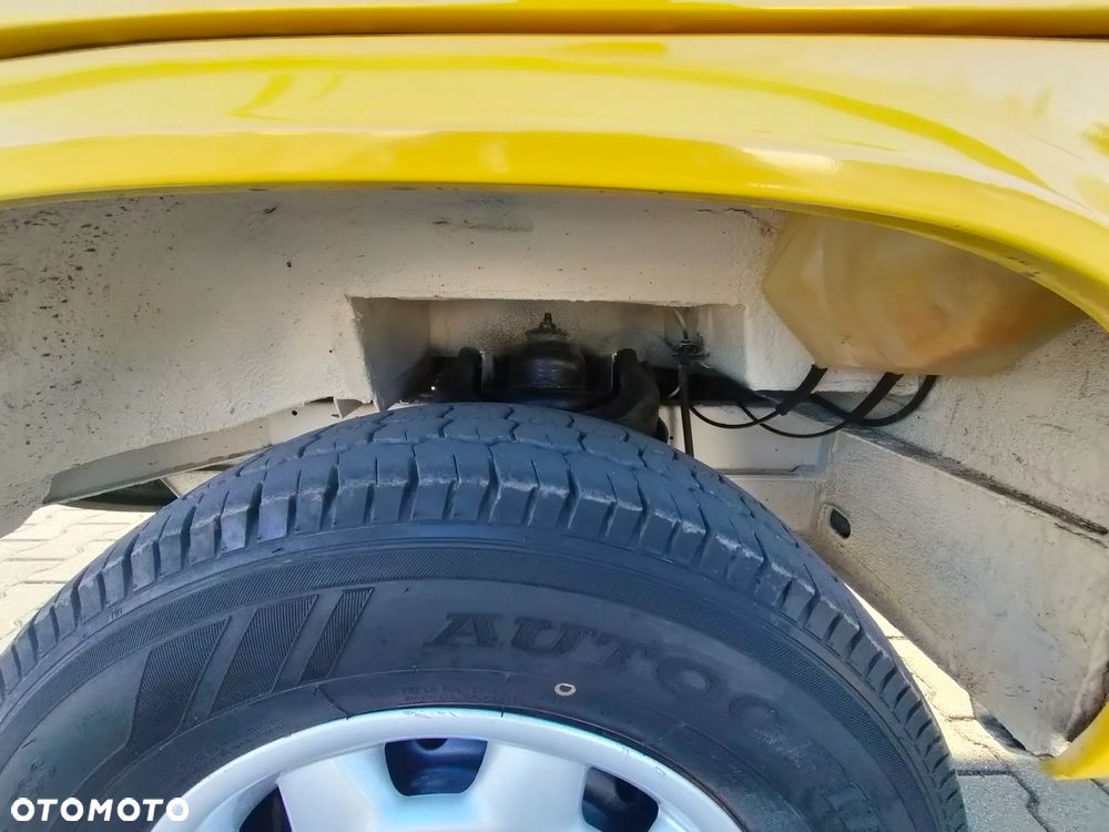 Volkswagen Transporter - 22