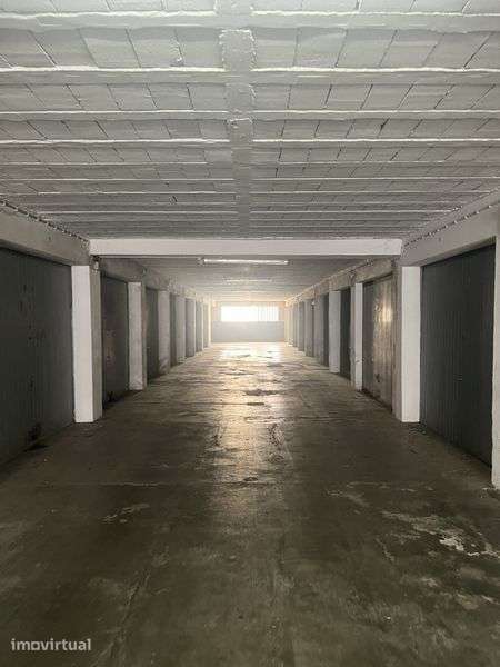 Garagem Fechada 15 m² com Eletricidade - Grande imagem: 3/3