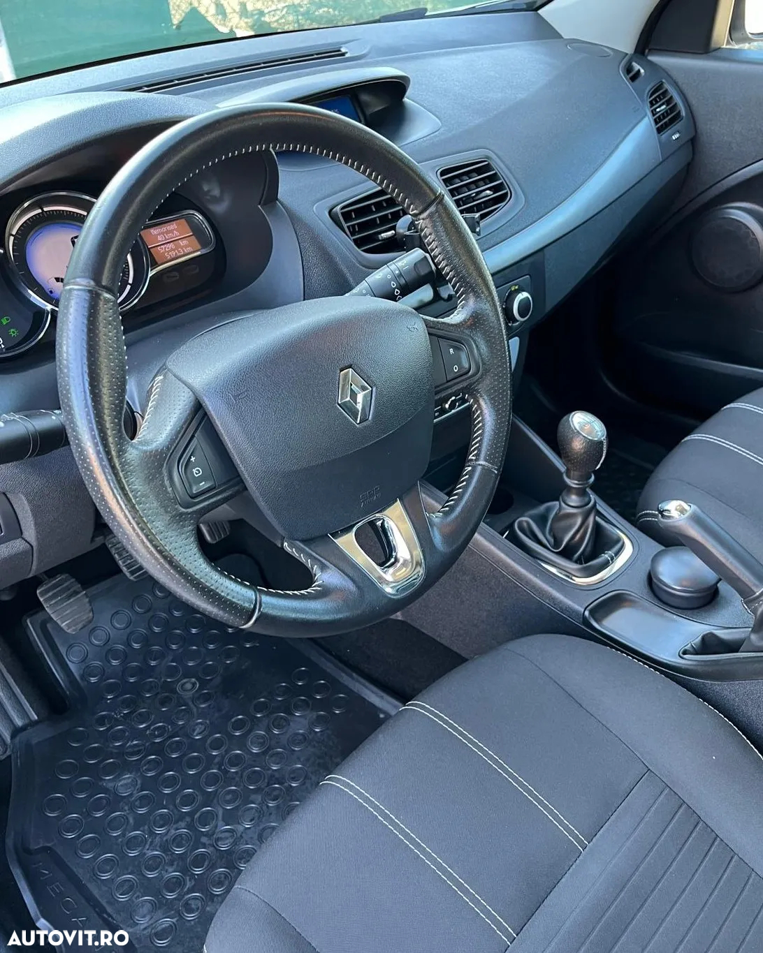 Renault Megane 1.5 dCi Expression - 9