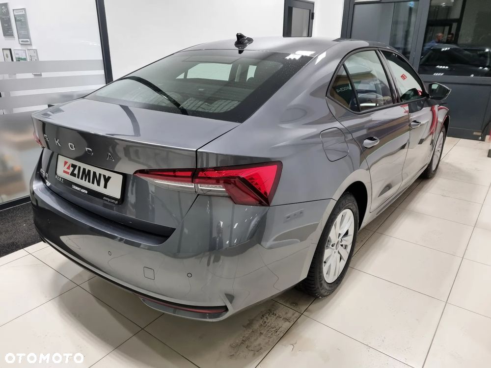 Skoda Octavia 1.5 TSI mHEV Drive Essence DSG - 11