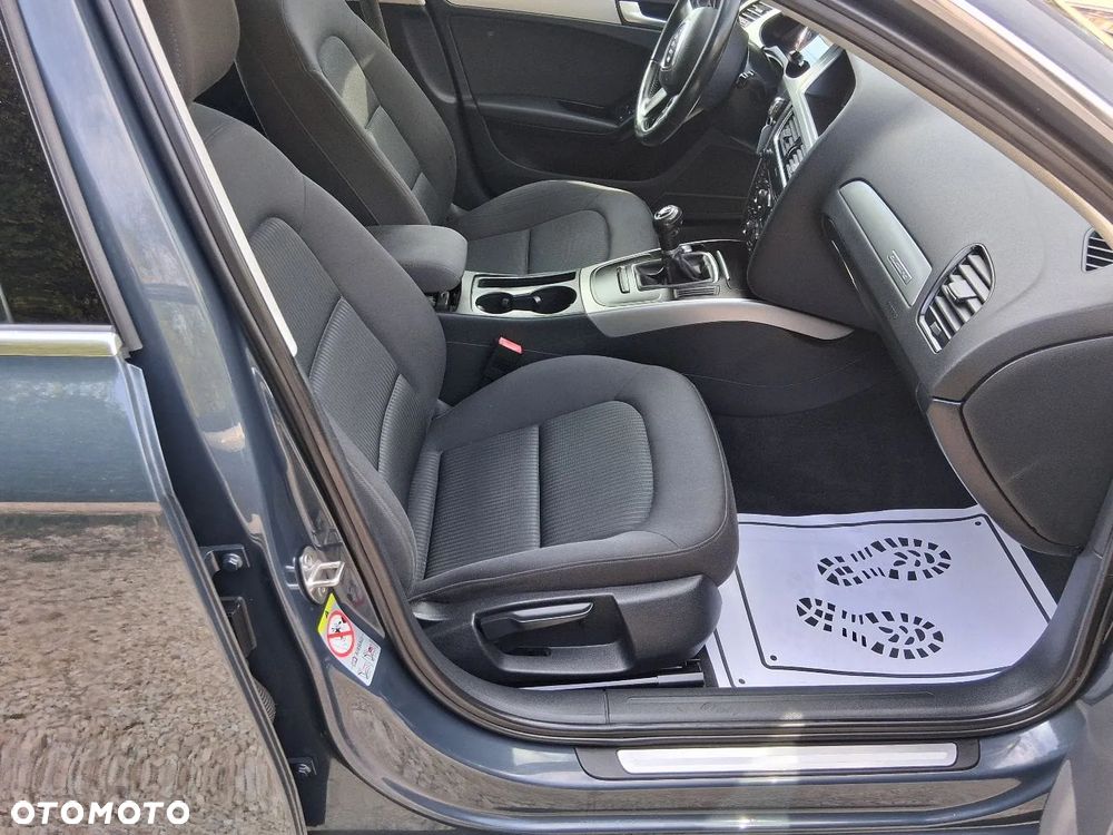 Audi A4 Avant 2.0 TDI Quattro - 23