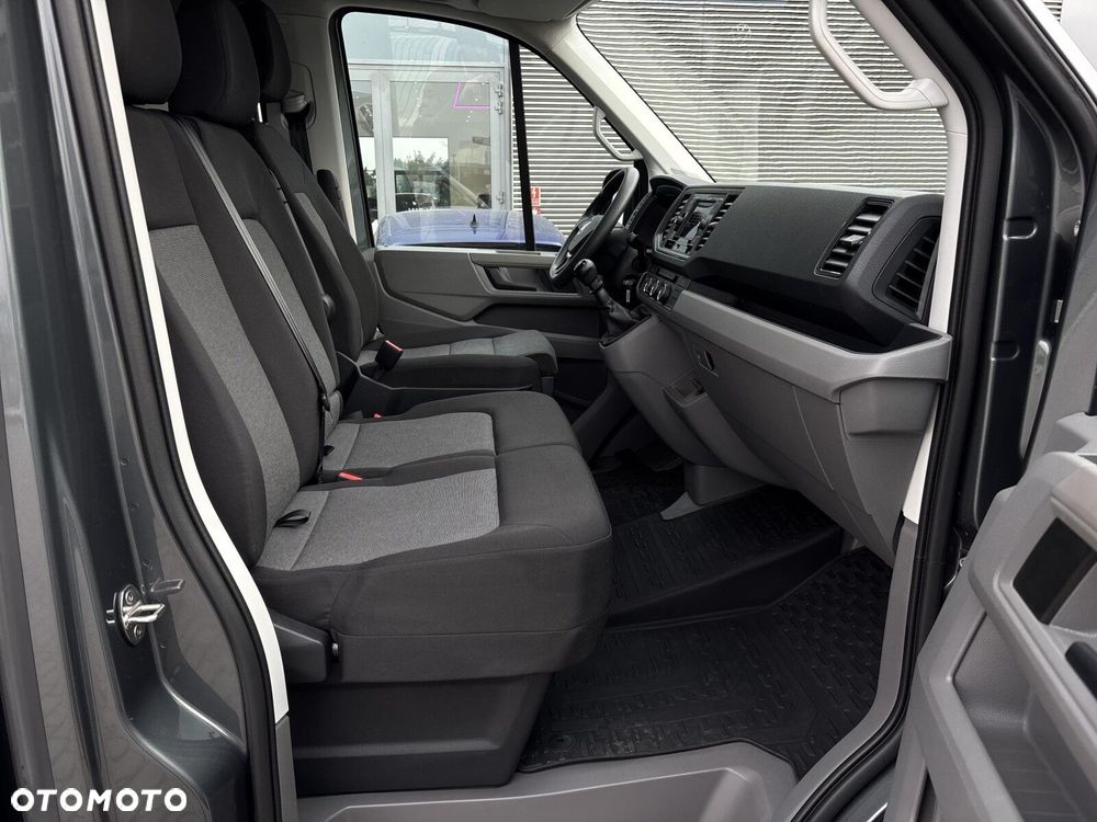 Volkswagen Crafter Furgon 4490 - 25