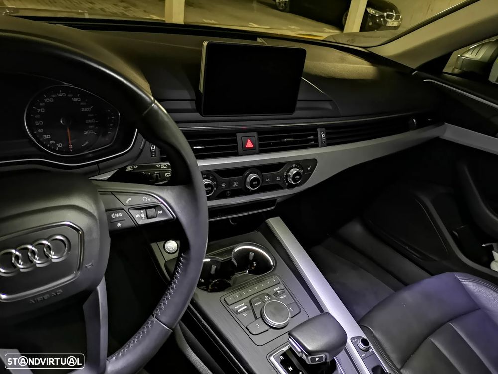 Audi A4 Avant 2.0 TDI Advance S tronic - 16