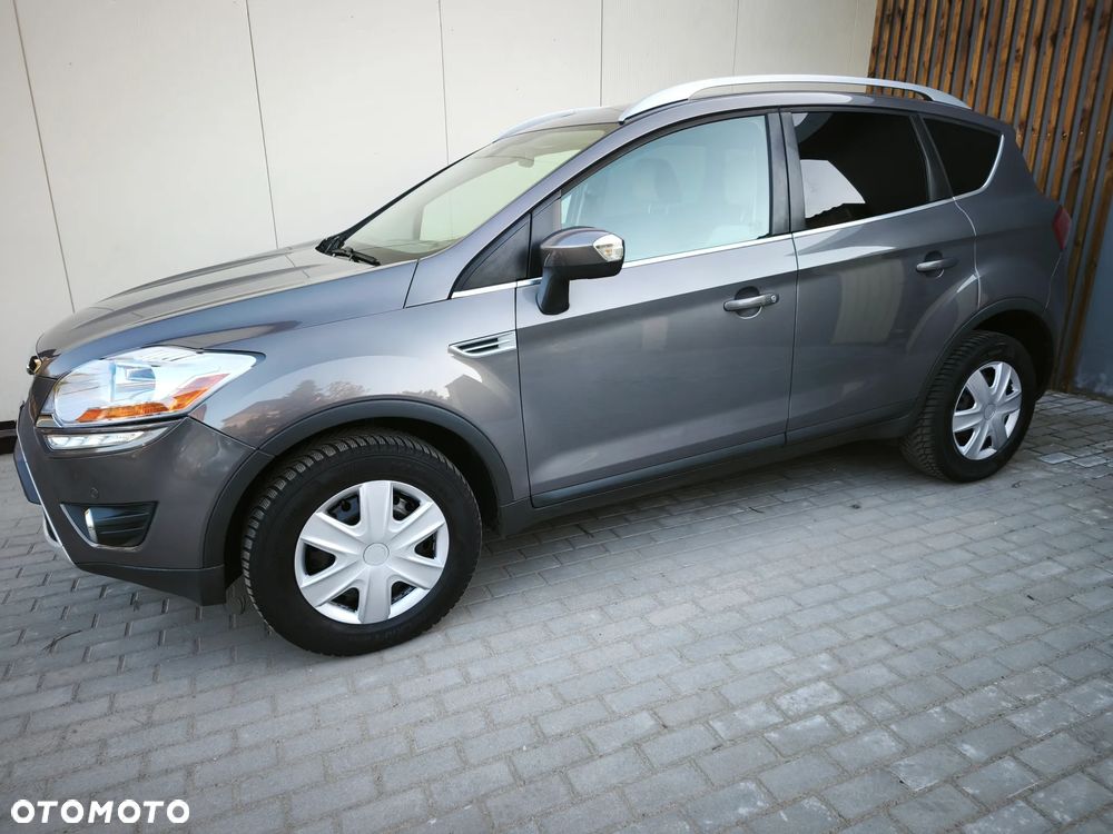 Ford Kuga 2.0 TDCi 2x4 Champions Edition - 3