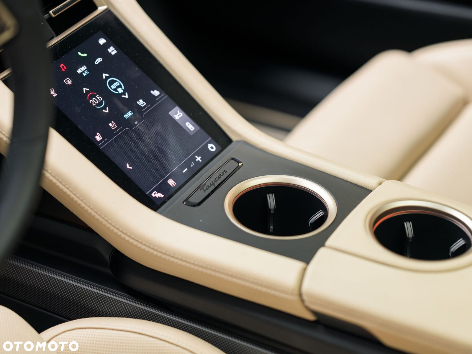 Porsche Taycan Turbo S Sport Turismo - 9