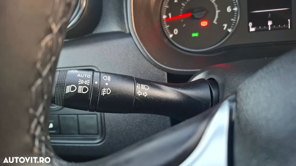 Dacia Duster SCe 115 2WD Prestige - 27