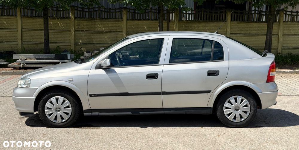 Opel Astra 1.6 16V 100 - 4