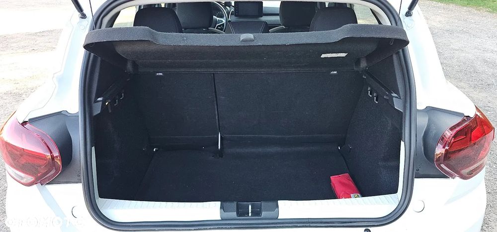 Dacia Sandero TCe 90 CVT Comfort - 10