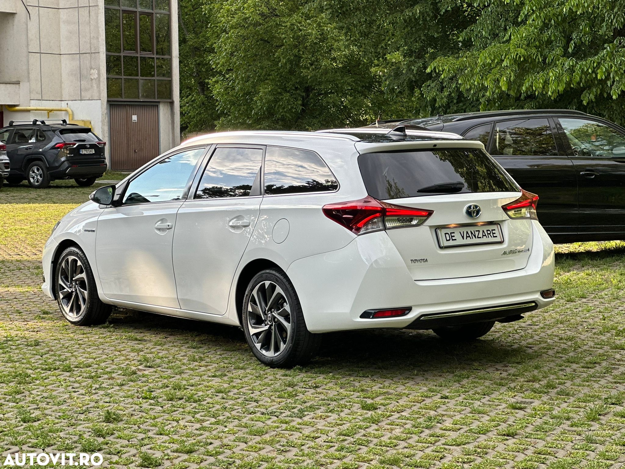Toyota Auris 1.8 VVT-i Hybrid Automatik Style Selection - 4