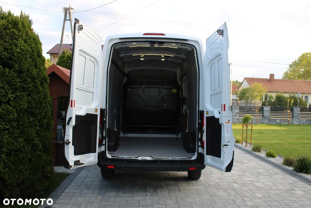 Ford Transit - 18