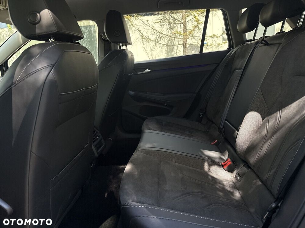 Volkswagen Golf 1.5 eTSI mHEV Life DSG - 31