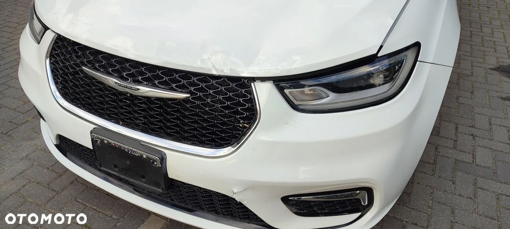 Chrysler Pacifica - 10