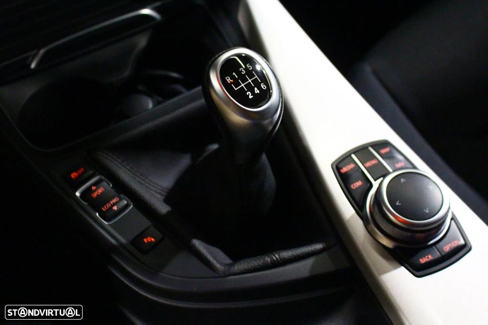 BMW 316 d Line Sport - 17