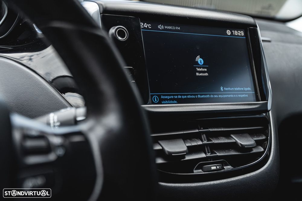 Peugeot 208 1.6 BlueHDi Style - 22