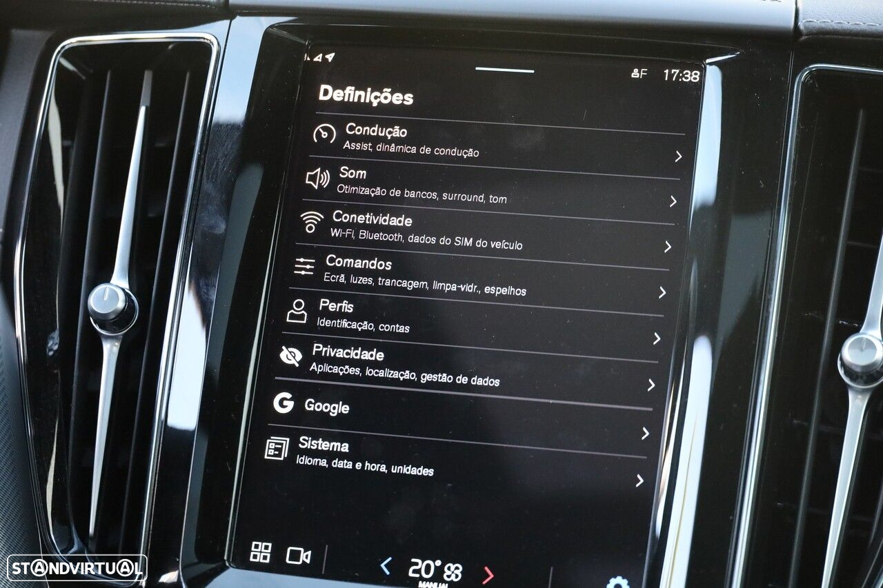 Volvo XC 60 2.0 T6 PHEV Ultimate Dark AWD - 23