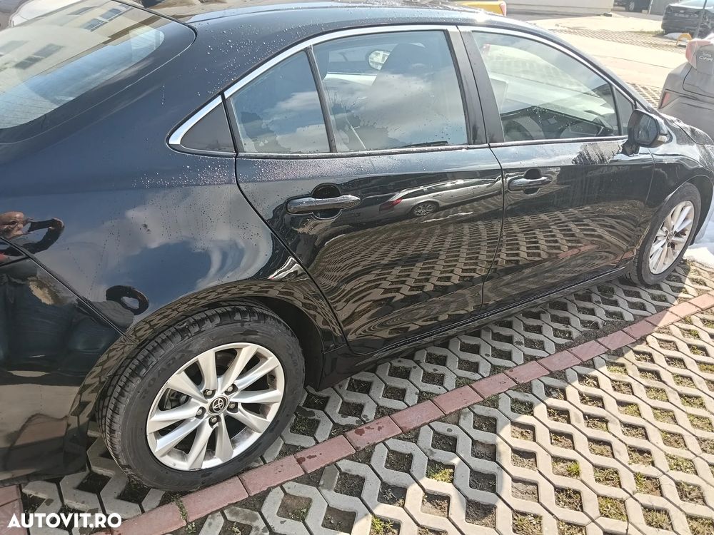 Toyota Corolla 1.8 HSD Dynamic - 8