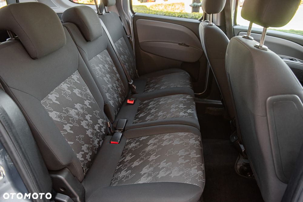 Opel Combo - 26