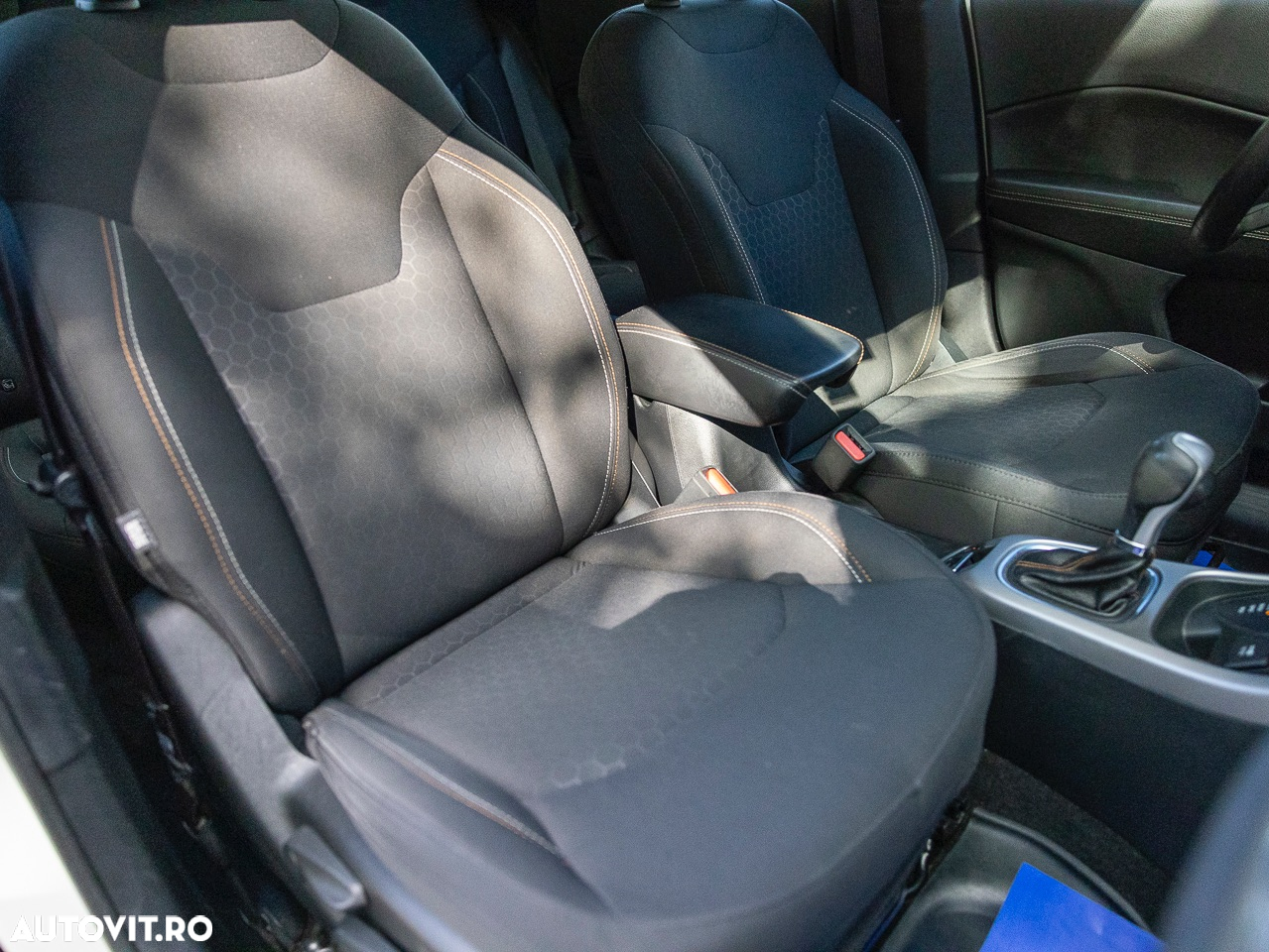 Jeep Compass 2.0 M-Jet 4x4 AT Longitude - 14