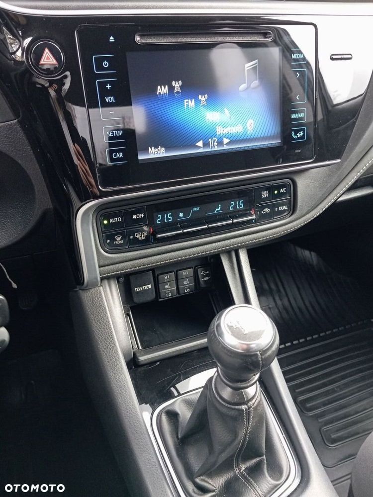 Toyota Corolla 1.6 Premium EU6 - 18