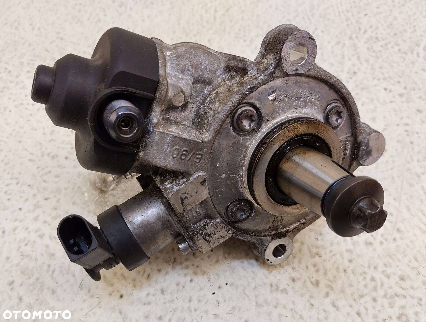 BMW 3 GT F34 2.0 DIESEL N47D20C POMPA WTRYSKOWA BOSCH 7823452 0445010519 - 3