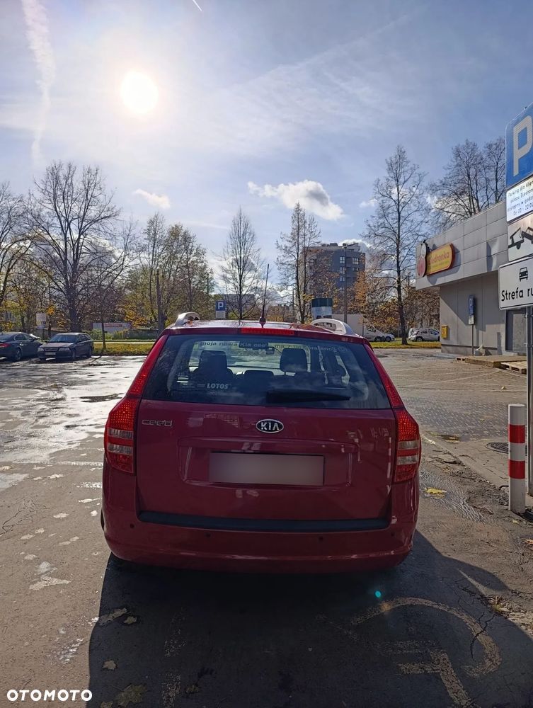 Kia Ceed 1.6 Comfort - 22