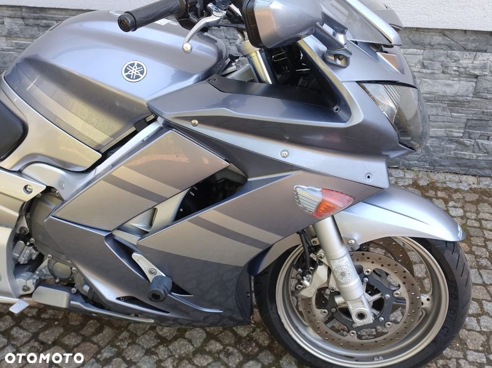 Yamaha FJR - 10