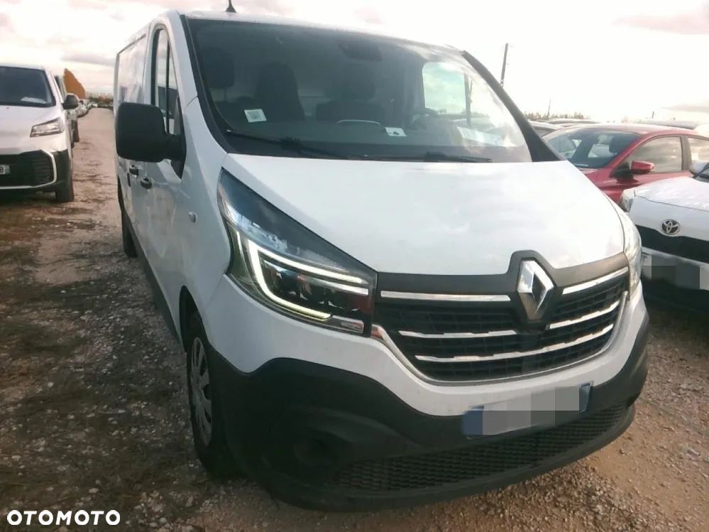 Renault TRAFIC - 2