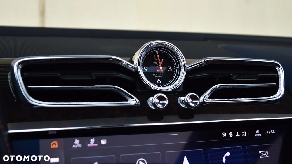 Bentley Bentayga V8 - 35