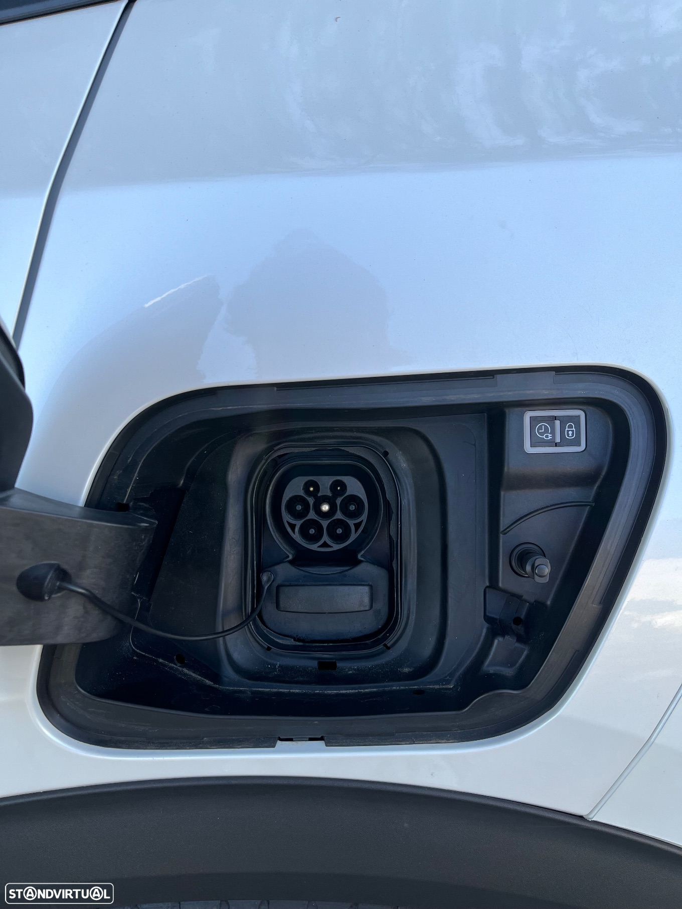Peugeot e-2008 50 kWh Allure Pack - 28