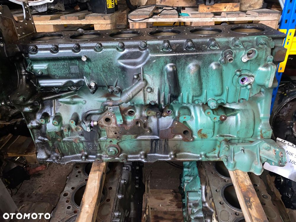 VOLVO FH4 GOŁY BLOK D13K460 460KM – EURO 6 BEZ OSPRZĘTU - 2