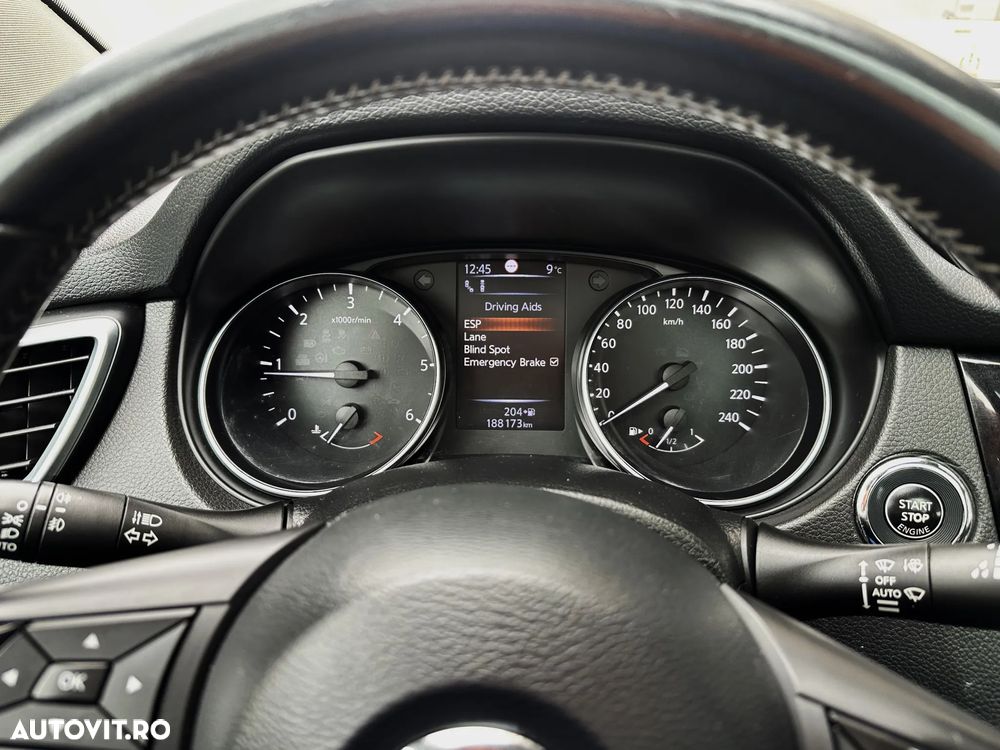 Nissan Qashqai 1.6 DCI TEKNA - 17