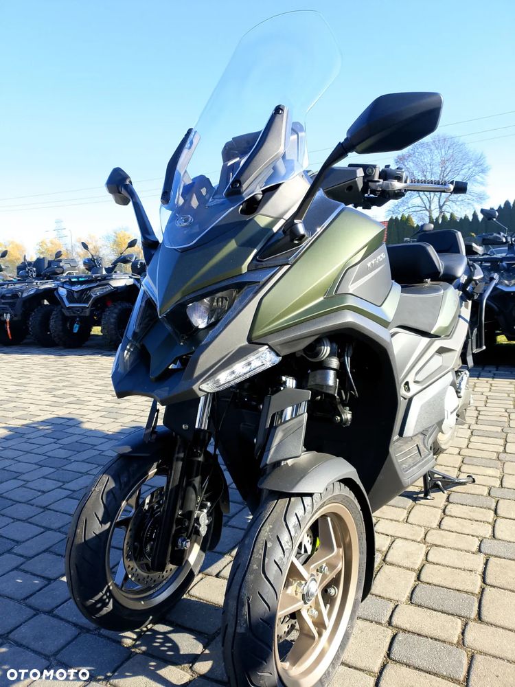 Kymco CV3 - 5
