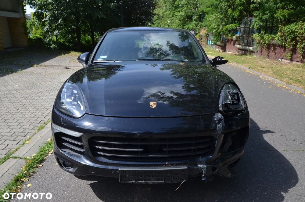 Porsche Cayenne Platinum Edition - 1