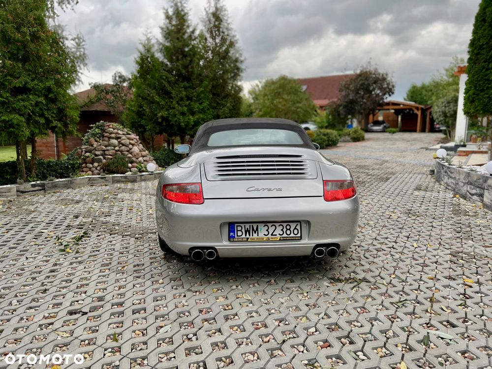 Porsche 911 Carrera - 5