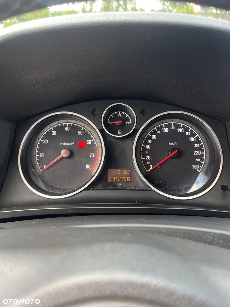 Opel Zafira - 10