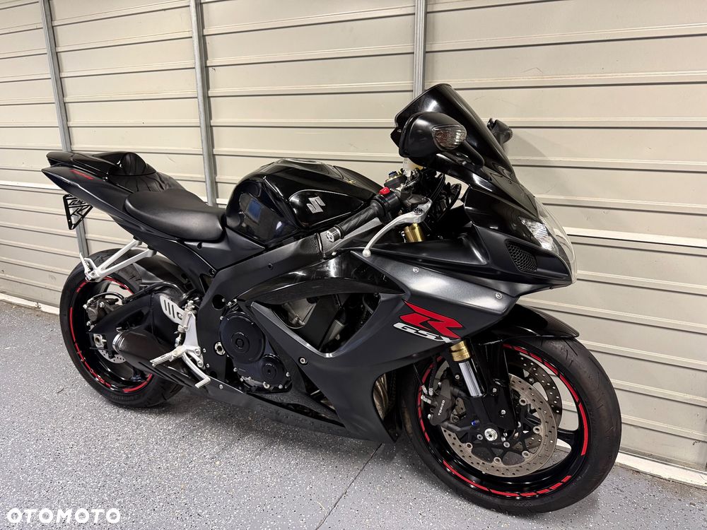 Suzuki GSX-R - 1