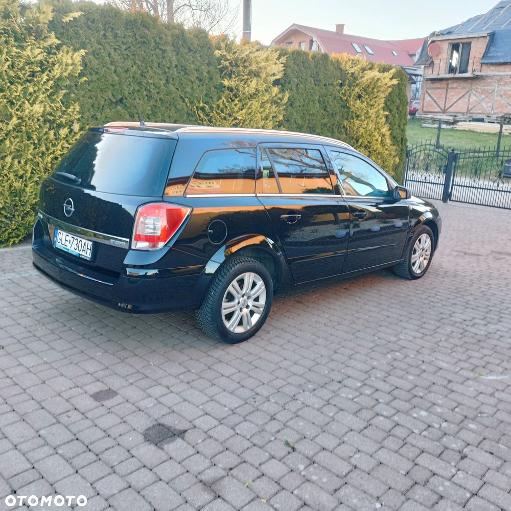 Opel Astra 1.7 CDTI DPF (119g) Innovation 110 Jahre - 12