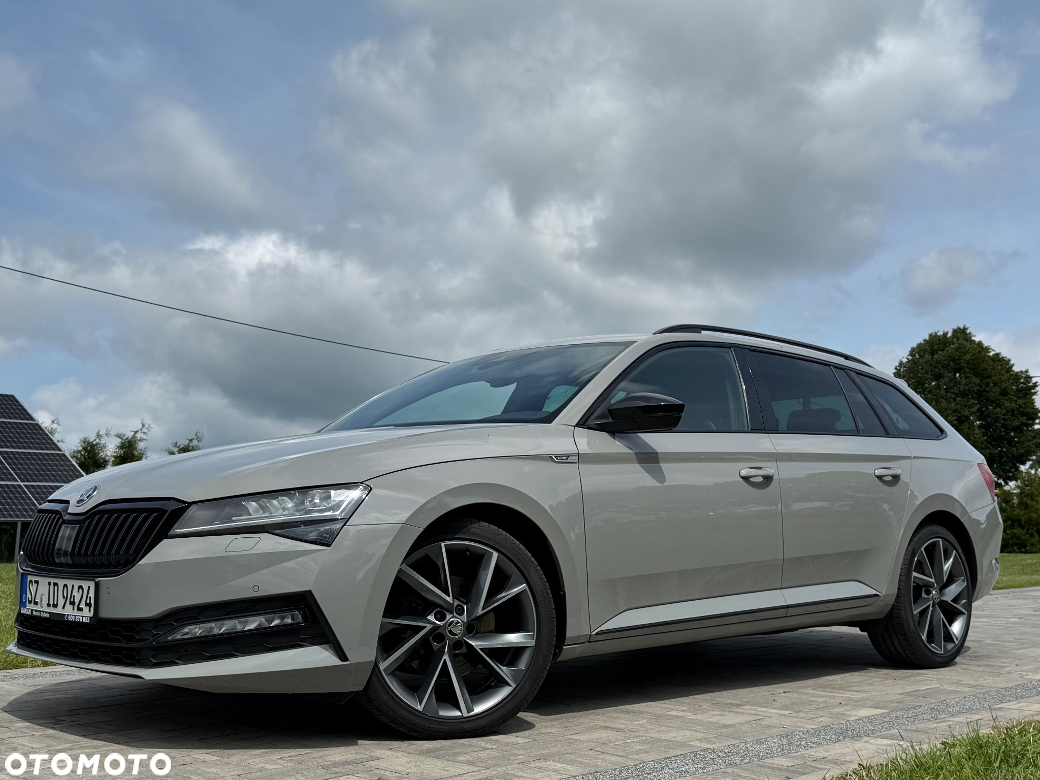 Skoda Superb 2.0 TDI Sportline DSG - 10